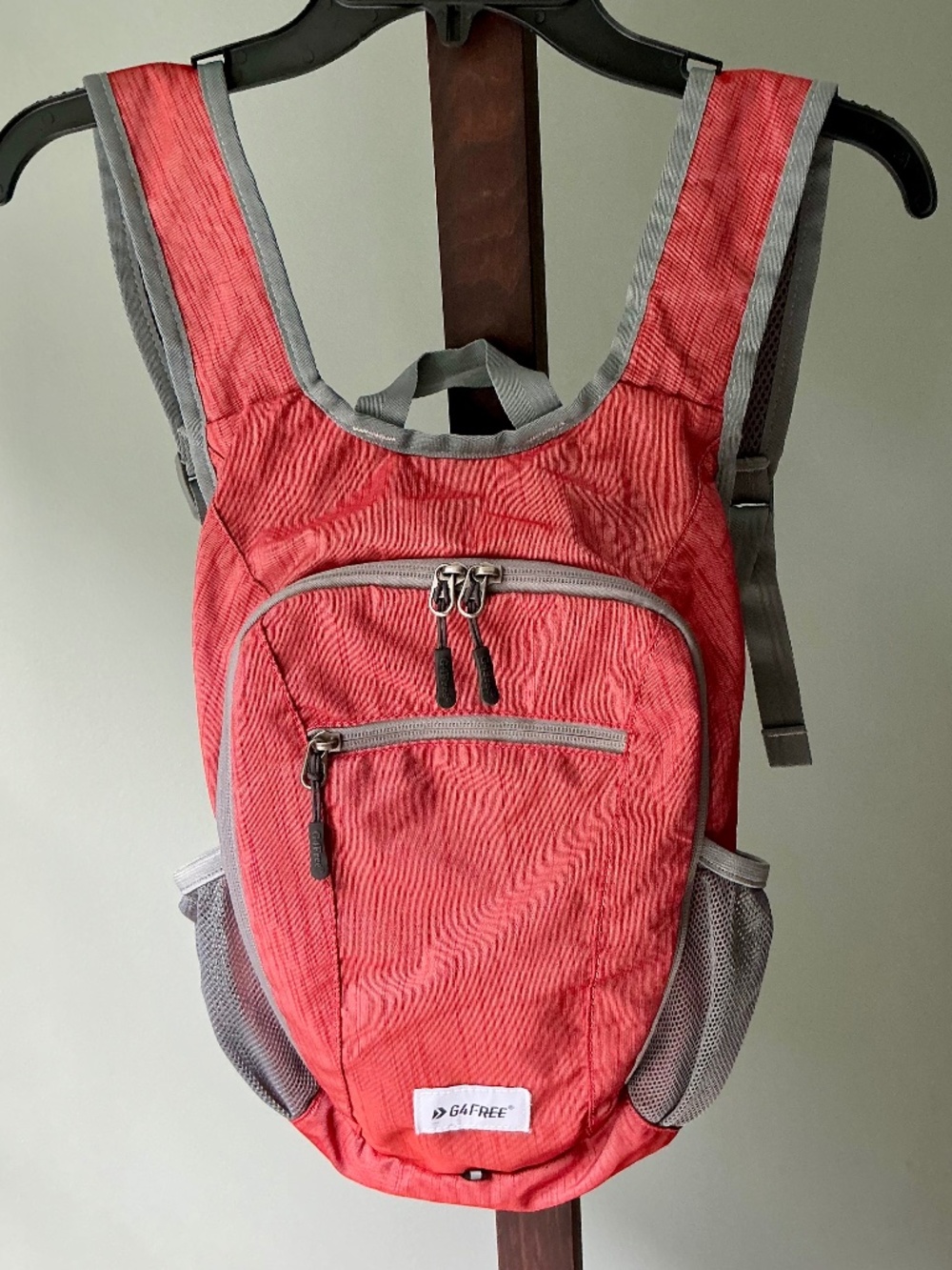 G4Free 10L Lightweight Packable Hiking Daypack Backpack Lotus Red EUC